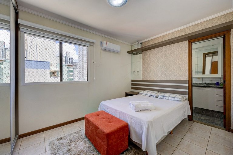 400mpraia/Ar-sala e quarto/Churrasqueira na Sacada