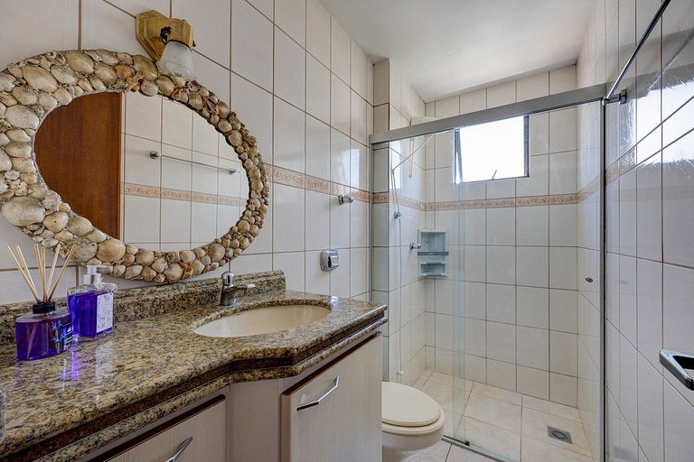 400mpraia/Ar-sala e quarto/Churrasqueira na Sacada
