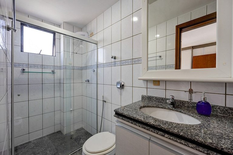 400mpraia/Ar-sala e quarto/Churrasqueira na Sacada