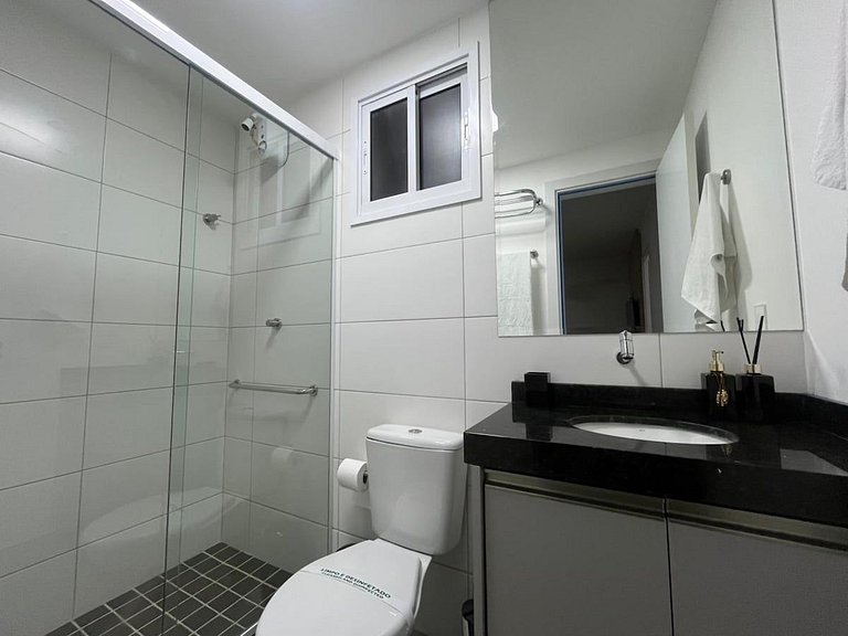 Central novo 2 quartos com Ar-Cond e home office
