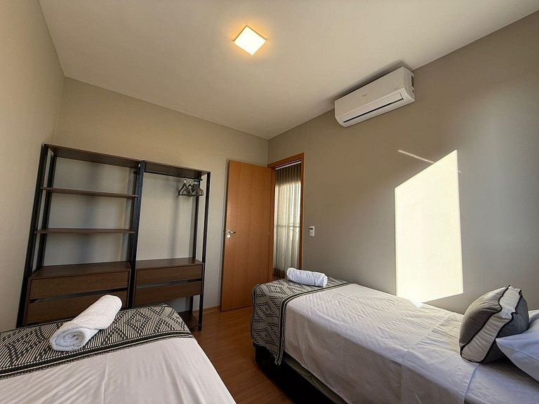 Gleba Novo | 2 Quartos com Ar-Q/F + Churrasqueira