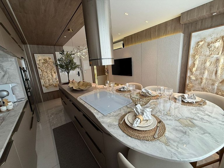 Luxo - 100% climatizado + Piscina + churrasqueira