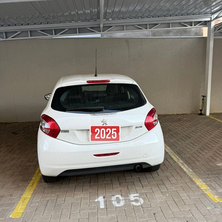 Luxo - 100% climatizado + Piscina + churrasqueira