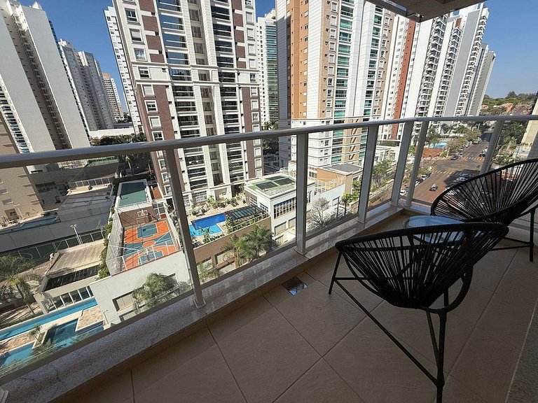 Gleba com sacada, ar, piscina, gym/salão de jogos
