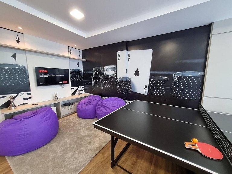 Gleba com sacada, ar, piscina, gym/salão de jogos