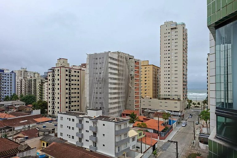 Vista Lateral Mar • Praia 150m • Sacada