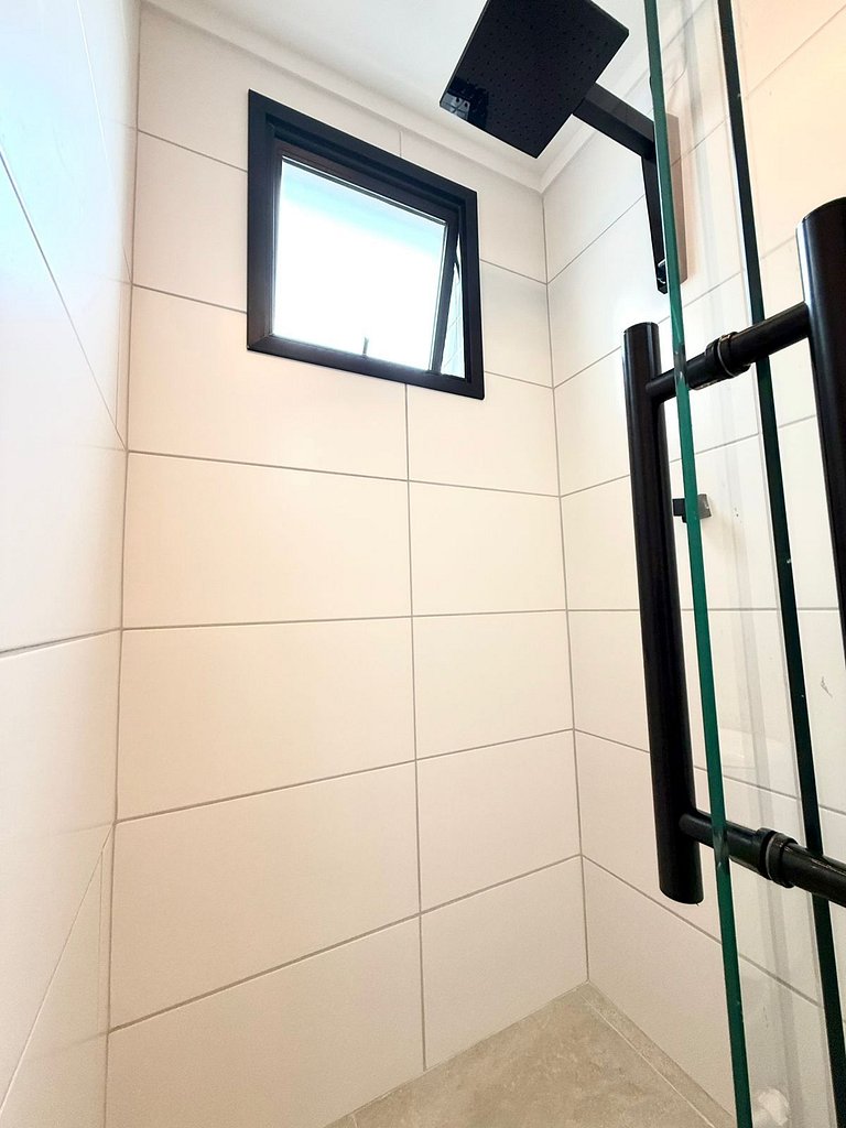 Guilhermina novo,100% climatizado e churrasqueira