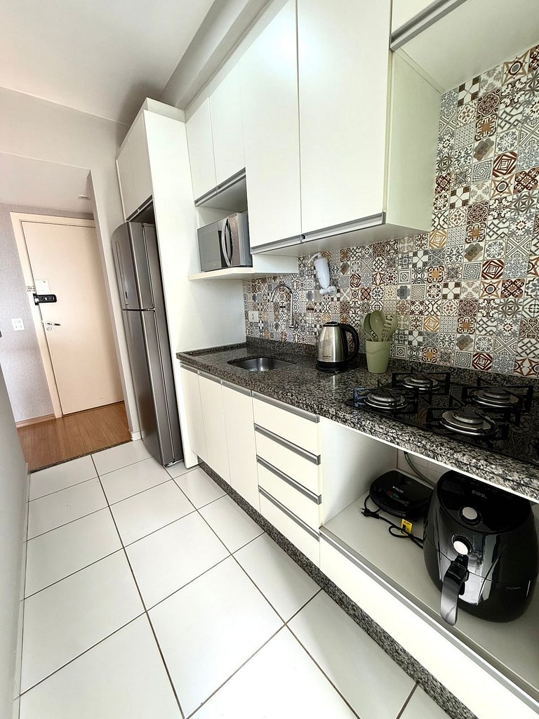 3Q • Ar • Piscina • Academia • Próx Gleba