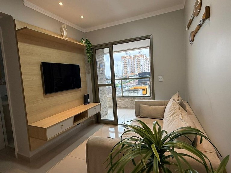 Boqueirão: sacada, Smart TV e 600 m da praia