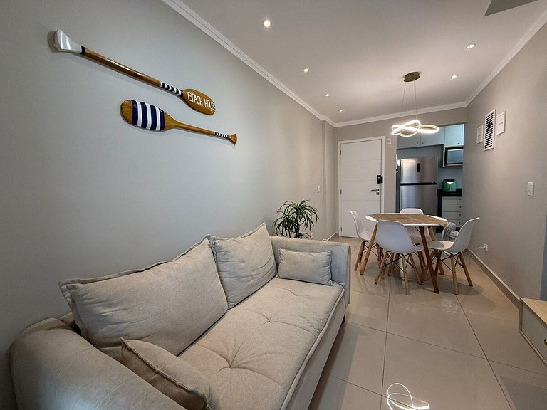 Boqueirão: sacada, Smart TV e 600 m da praia